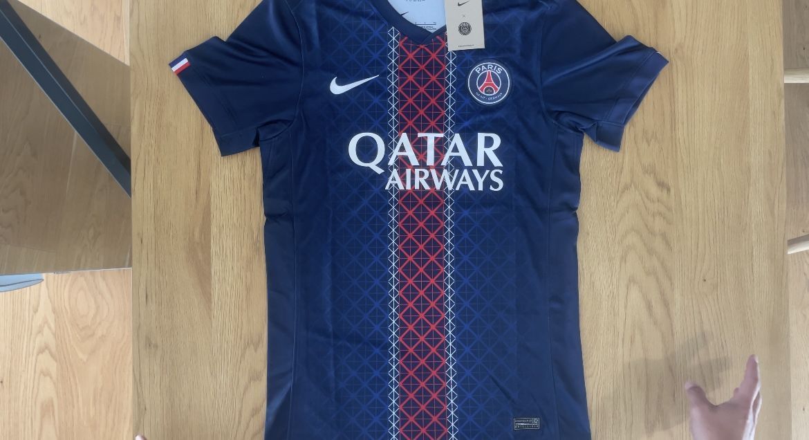 Kids Real Madrid 2025/26 Goalkeeper Kit photo review