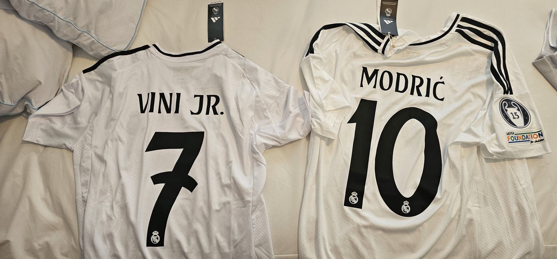 Kids Real Madrid 2025/26 Goalkeeper Kit photo review